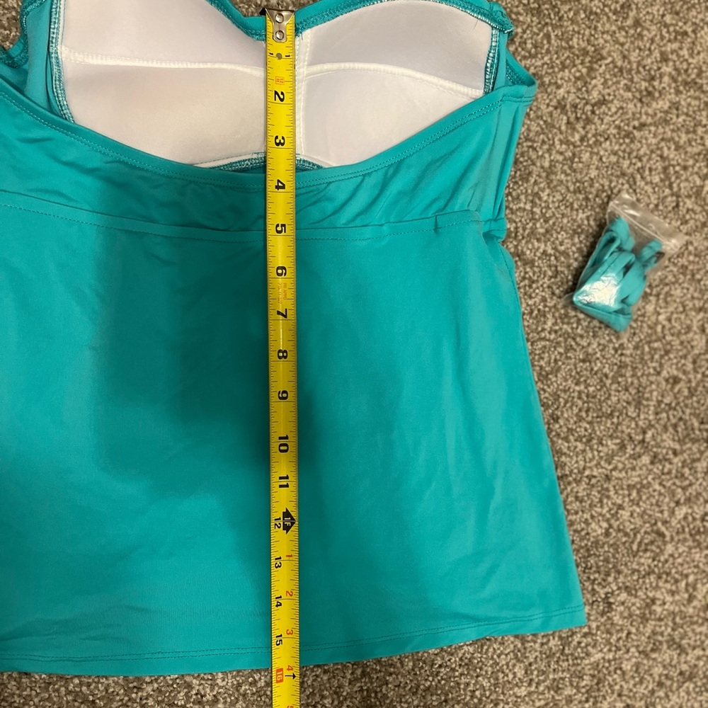 NWT- BUNDLE OF TANKINI TOPS- Size Medium - Picture 6 of 9